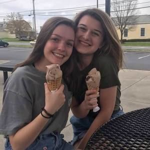 Meet your Posher, Maddie